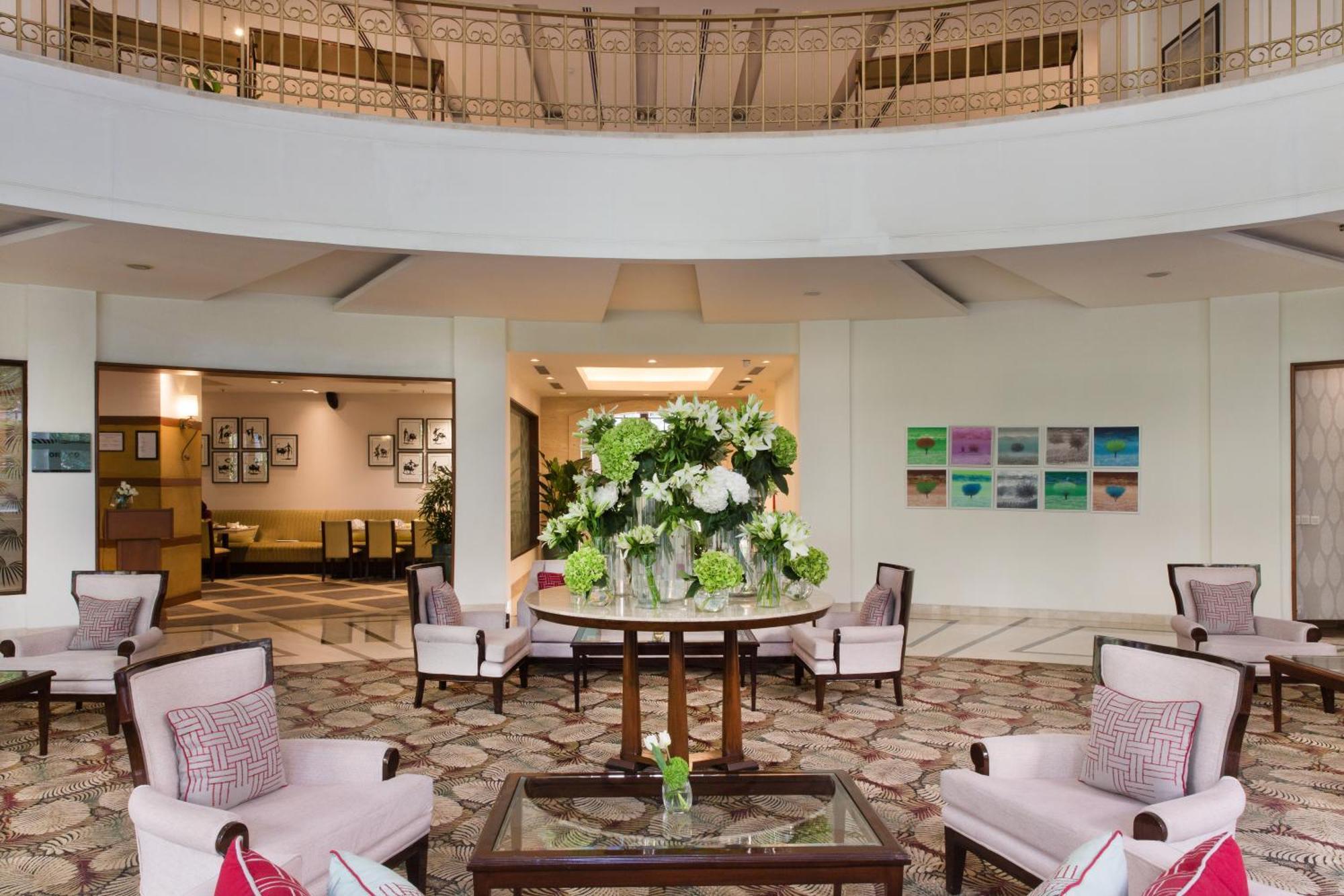 Отель Dlf Club 5 Гургаон Экстерьер фото
